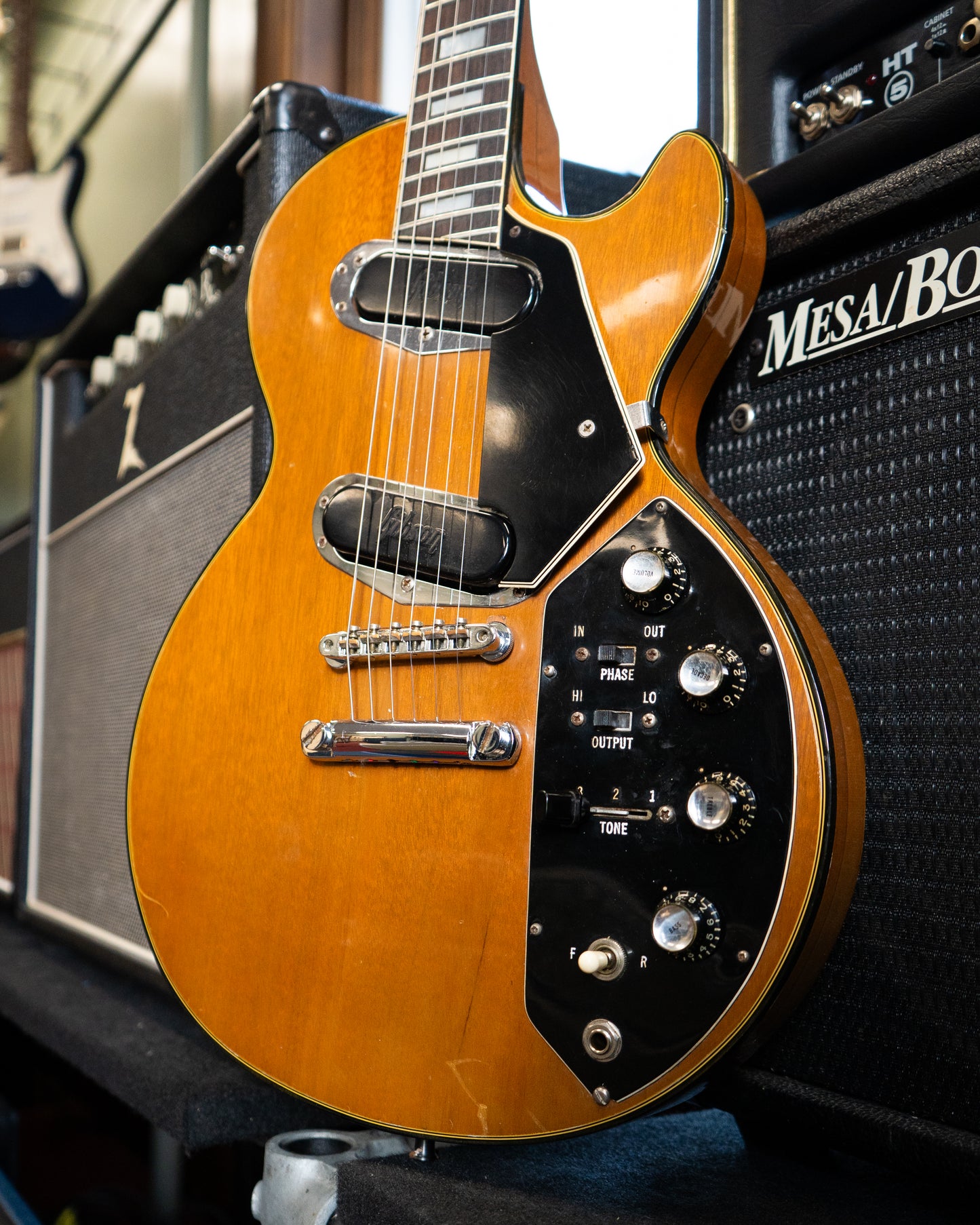 Showroom photo of Front of Gibson Les Paul Recording Electric Guitar