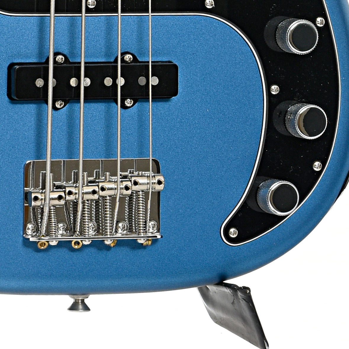 Bridge and controls of Fender American Performer Precision Electric Bass