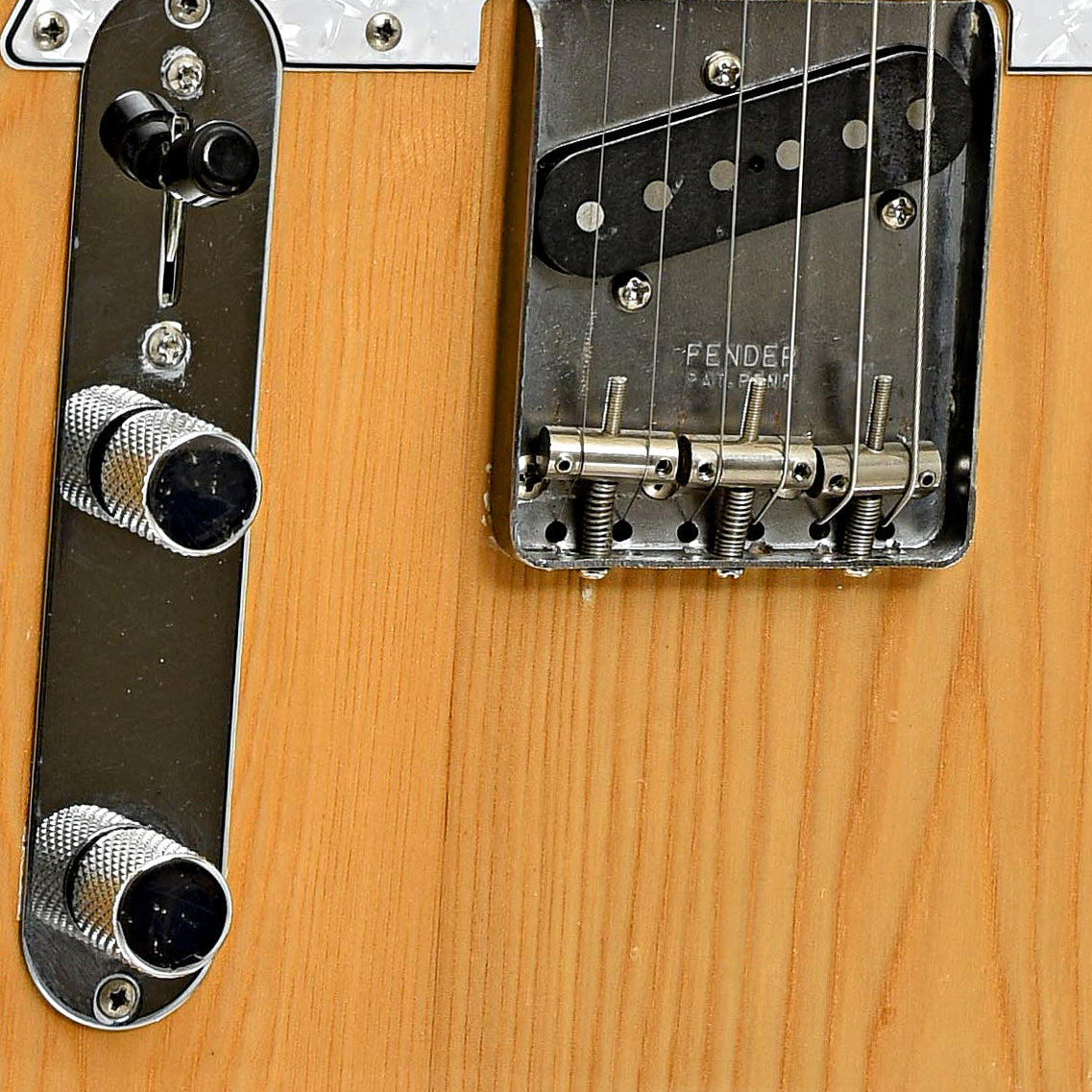 Bridge and controls of Fender Telecaster 72 Reissue LH Electric Guitar