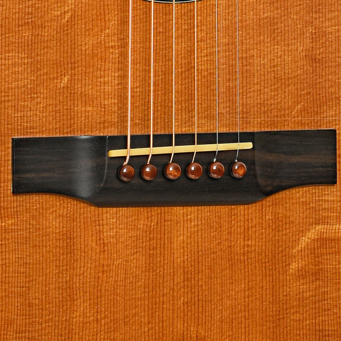 Bridge of Larrivee OMV-05 Acoustic Guitar (2001)