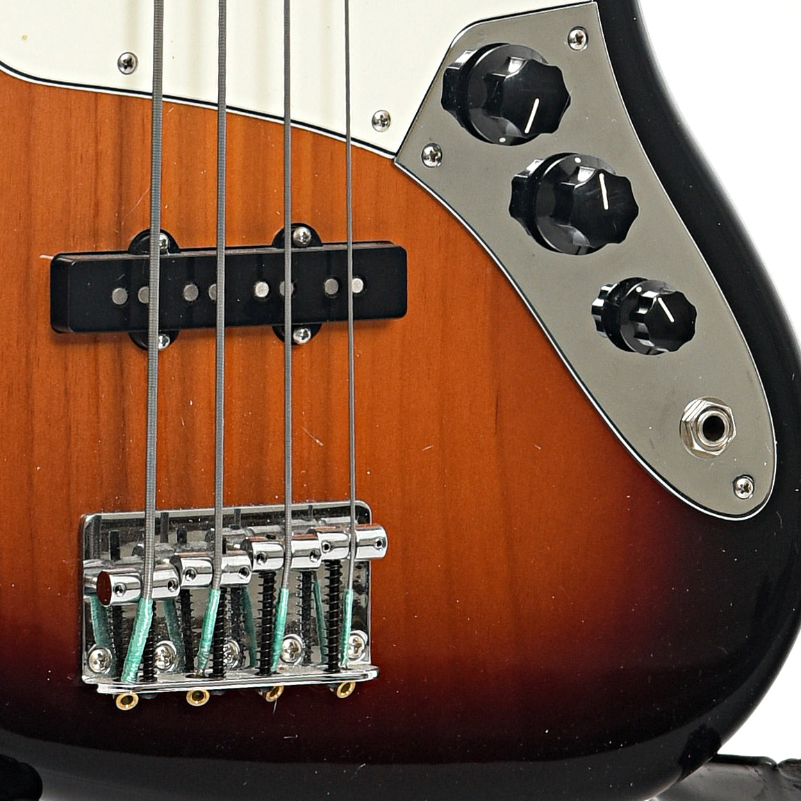 Bridge, bridge pickup and controls of Fender Player Fretless Jazz Bass