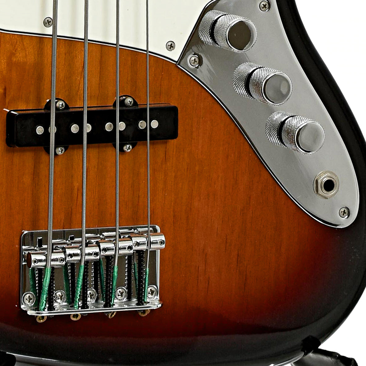 Bridge and controls of Fender Fretless Standard Jazz Bass