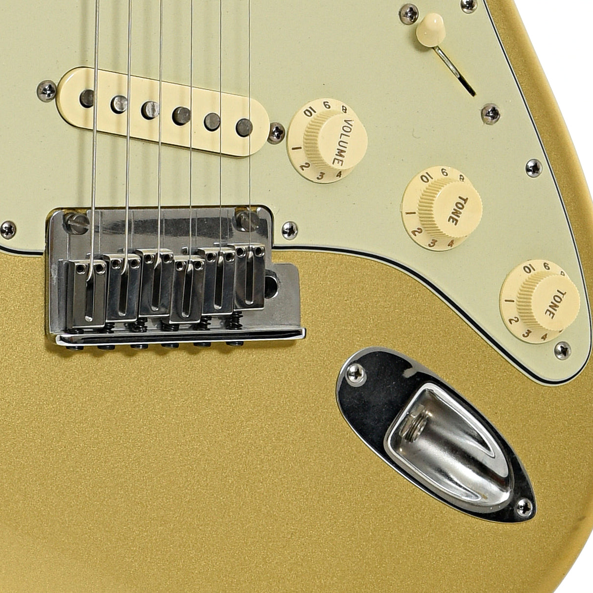 Bridge and controls of Fender Custom Shop Deluxe Stratocaster