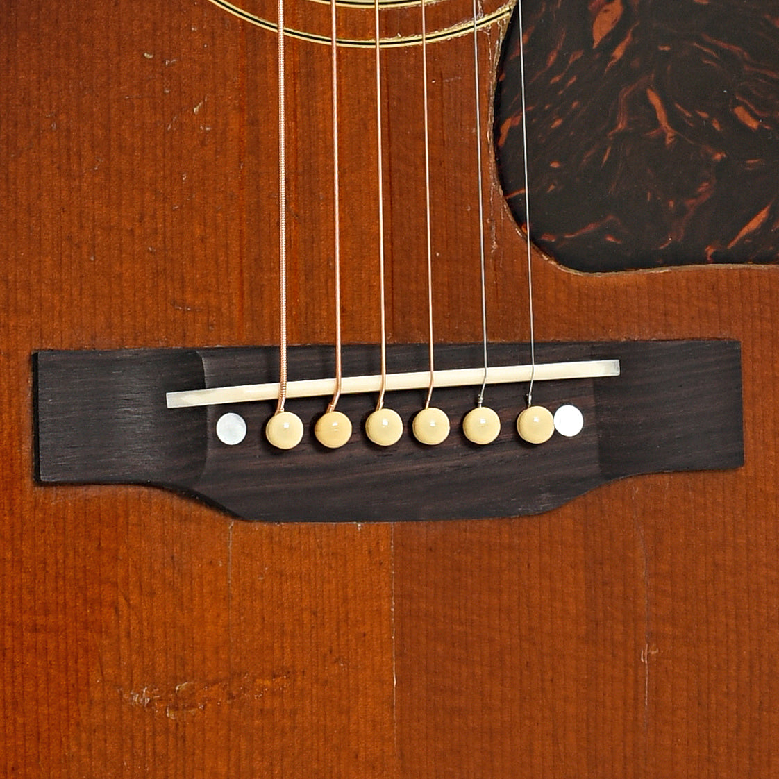 Bridge of Gibson Southern Jumbo SJ Acoustic Guitar (1948)