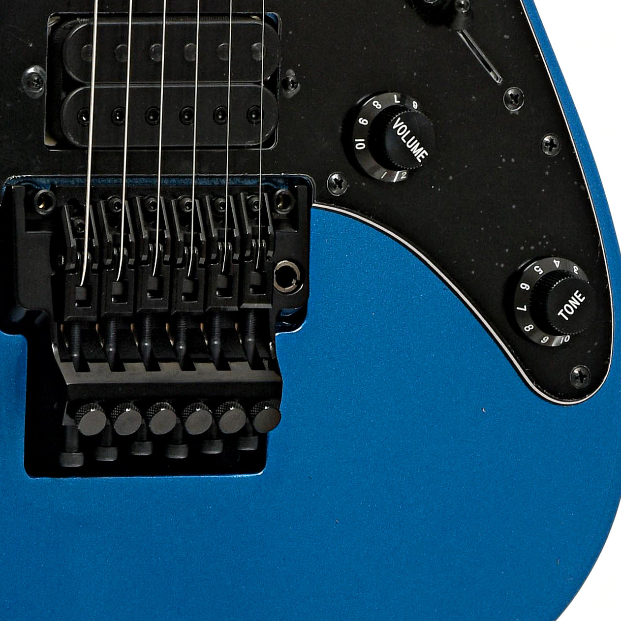 Bridge and controls of Ibanez RG550 Genisis Collection Electric Guitar, Electric Blue