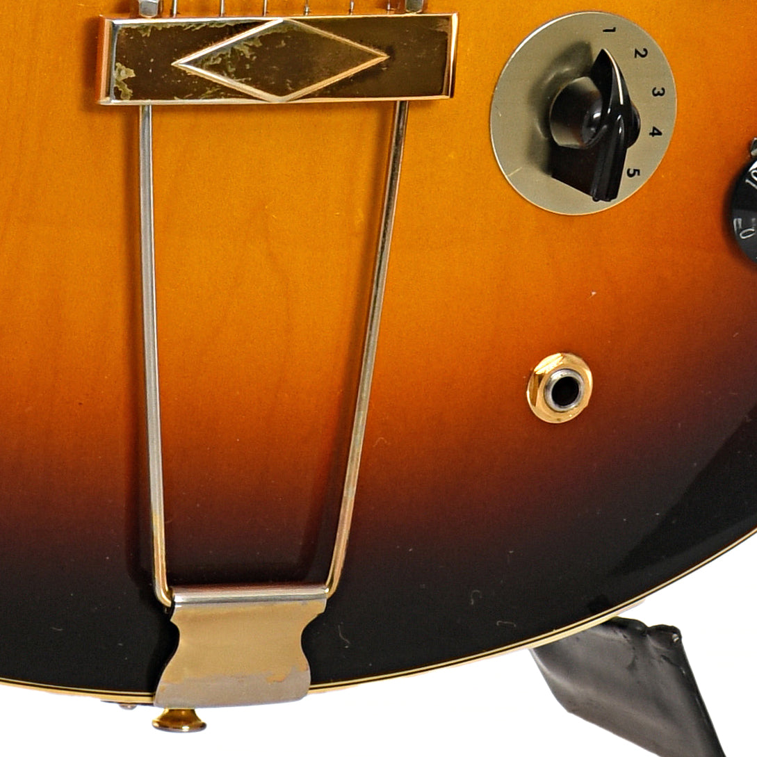 Tailpiece and input of Gibson ES-345TD Stereo Hollowbody Electric Guitar