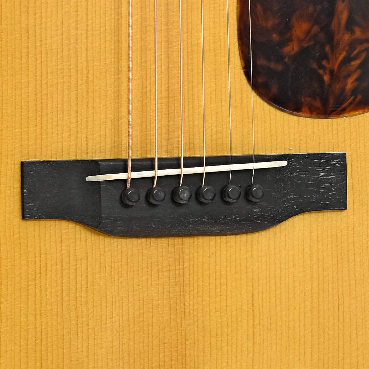 Bridge of Martin 000-18V Custom