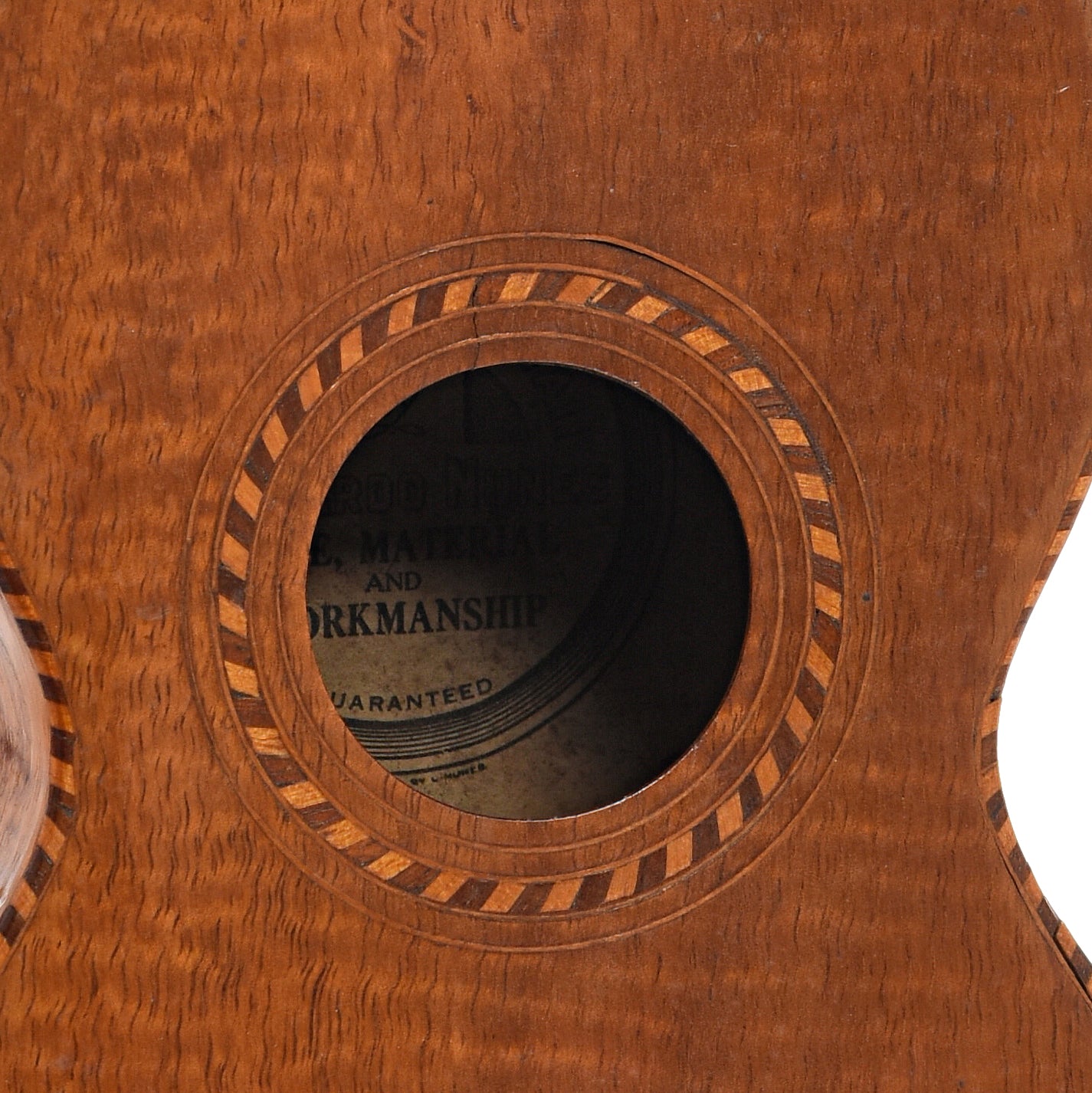 Sound hole of Leonardo Nunes Ukulele o' Hawaii Mini #2 Ukulele