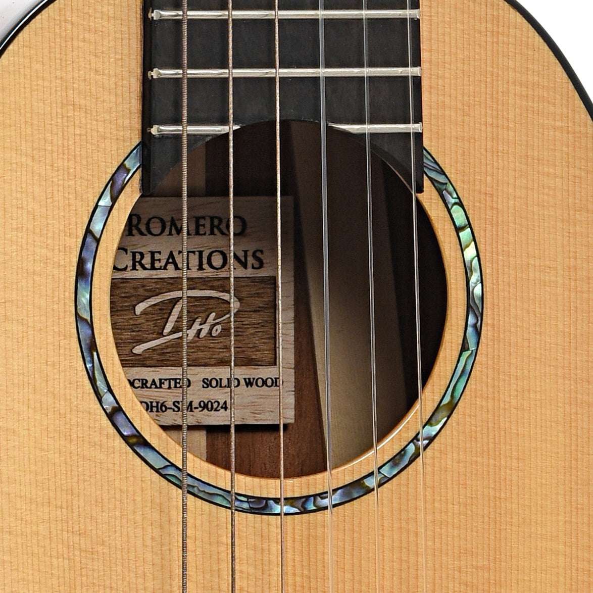 Sound hole of Romero Creations Daniel Ho 6 String Signature Model Guitar/Uke (2019)