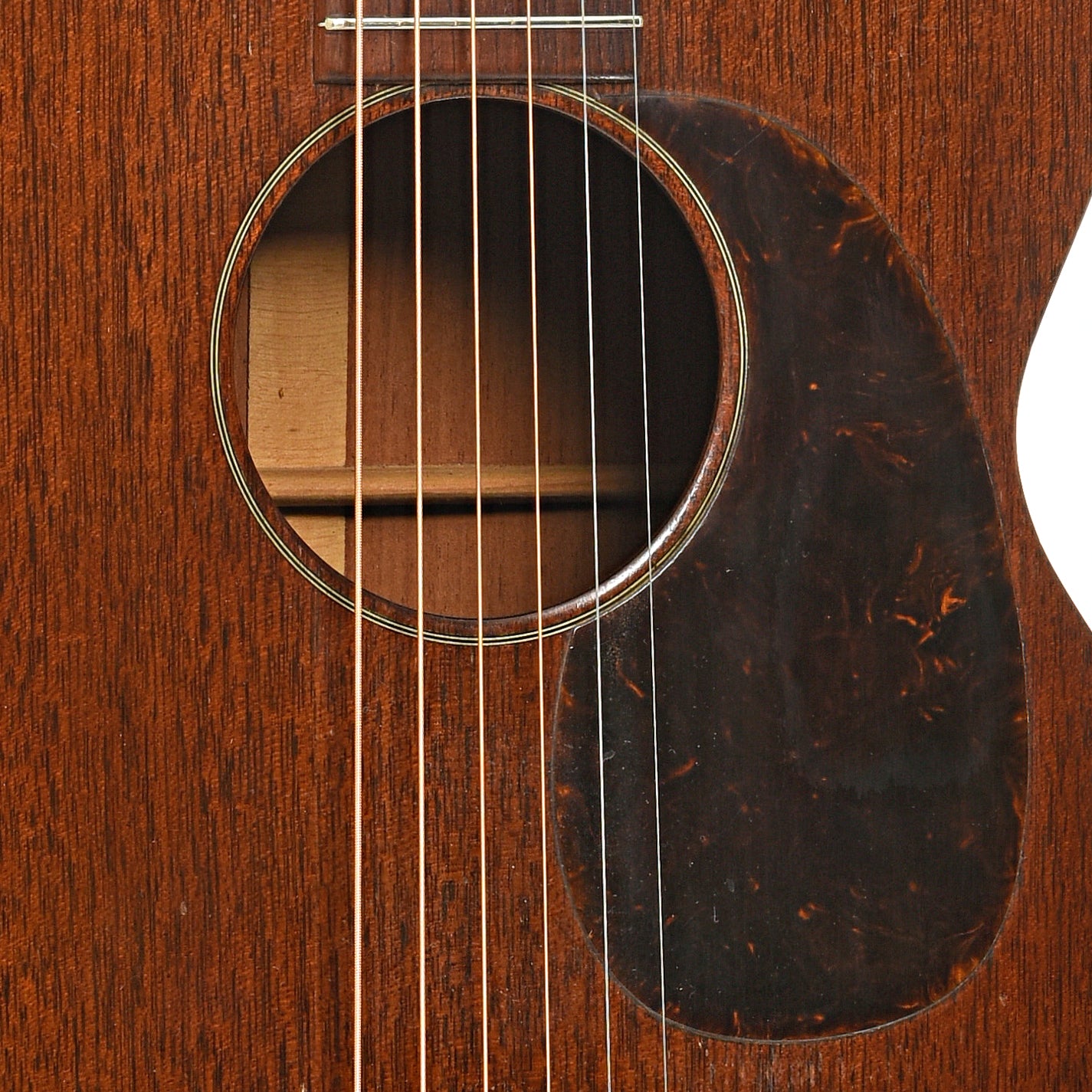 Sound hole of Martin 0-17 (1935)