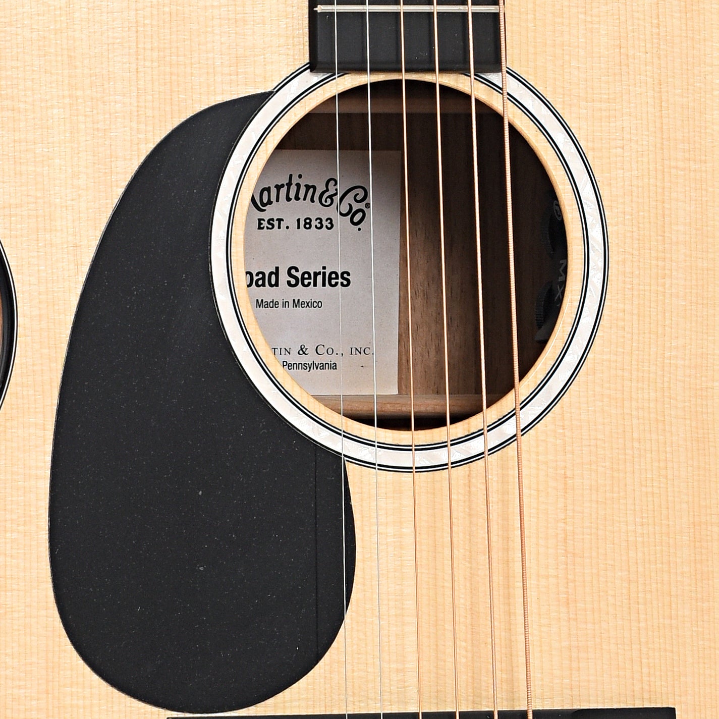 Sound hole of Martin 000-12EL Koa Lefthanded