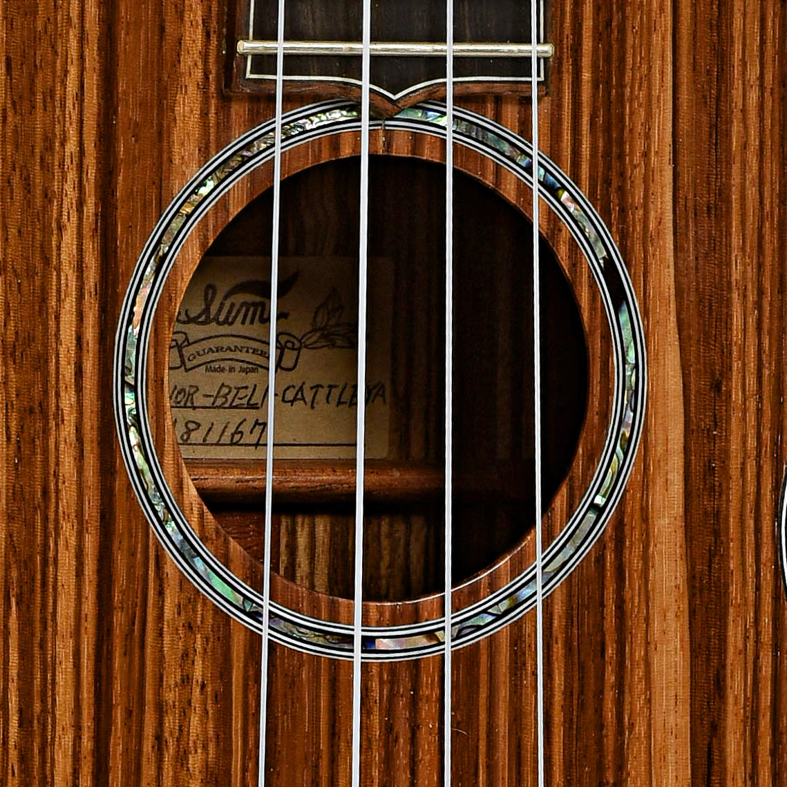 Soundhole of Sumi Beli tenor ukulele