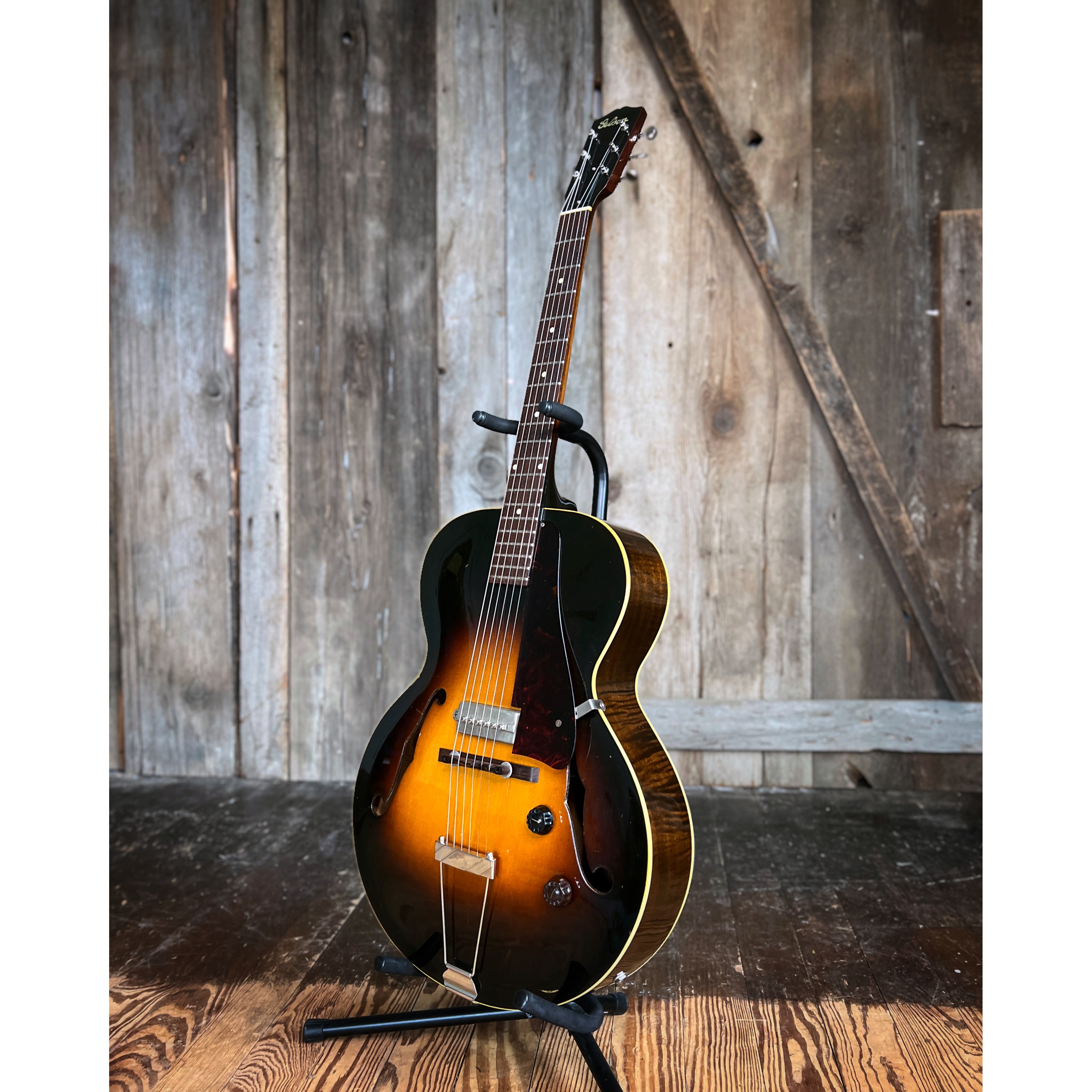 Gibson ES-150 Hollow Body Electric Guitar (1941) – Elderly Instruments