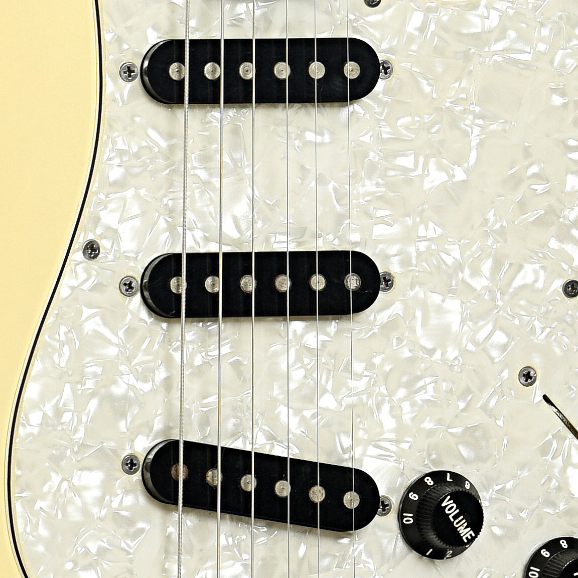 Pickups of Fender Standard Stratocaster Electric Guitar (c.1987)