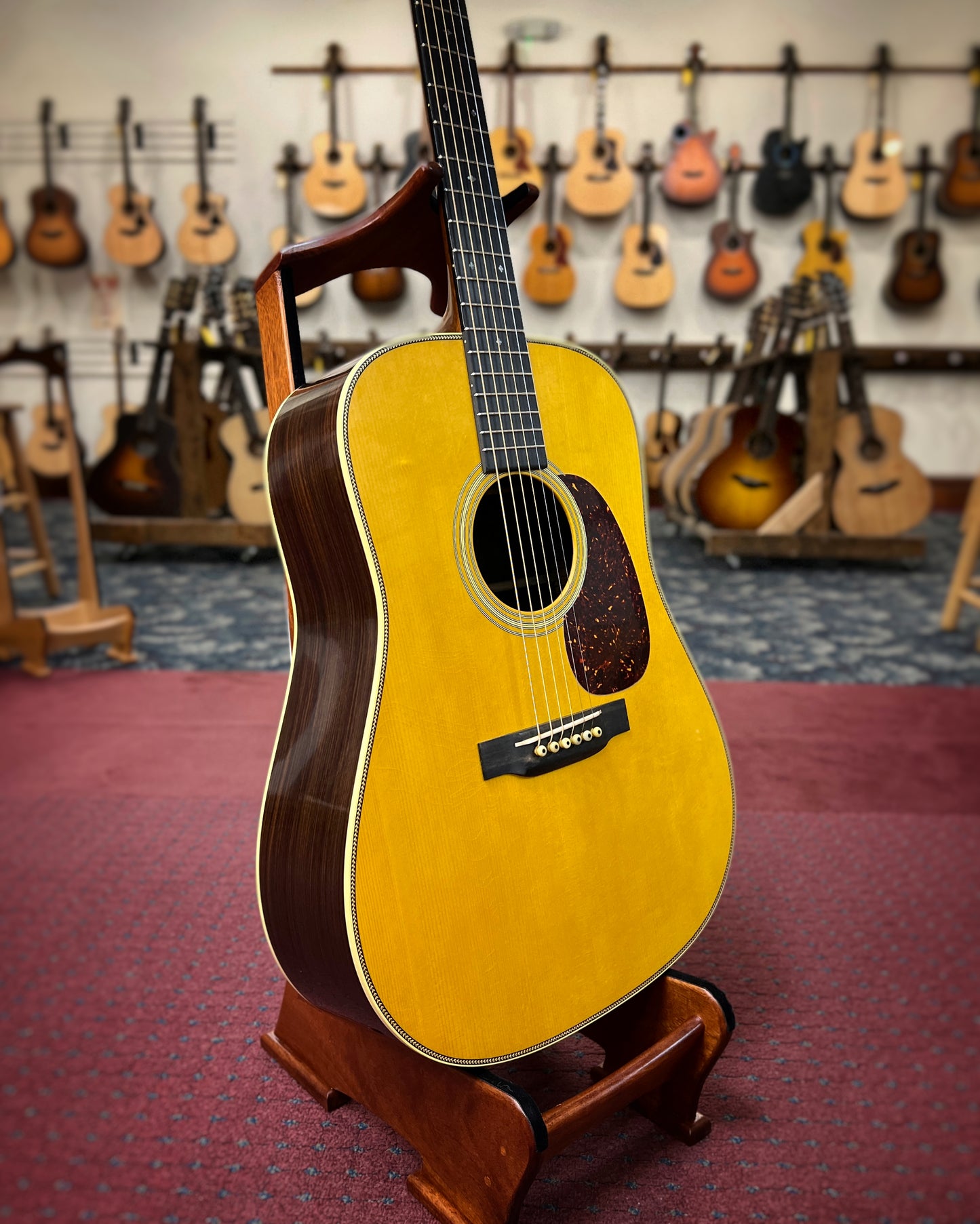 Showroom photo of D28AUTH37CE-AGED