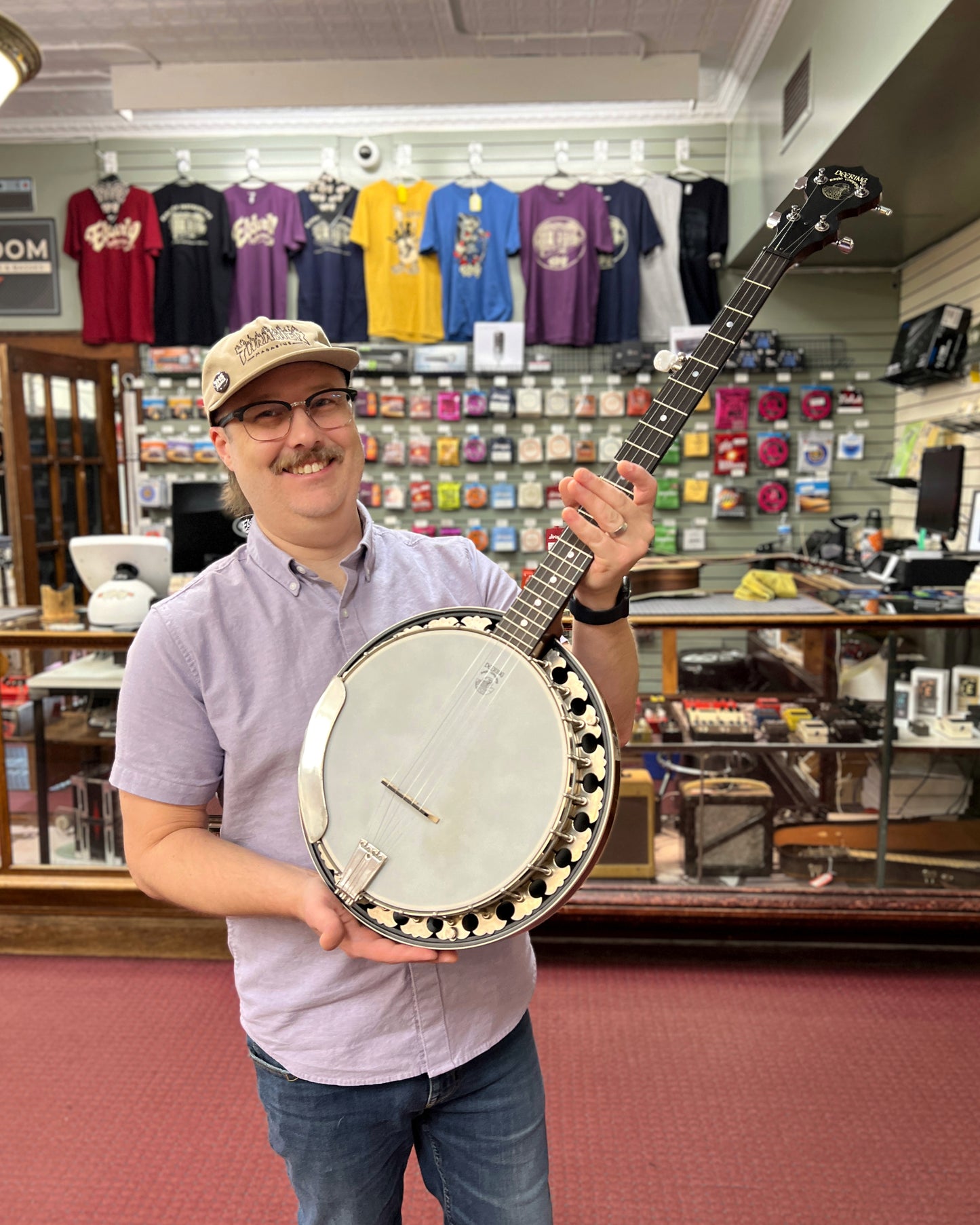 showroom photo of Full front and side of Boston 5-String banjo