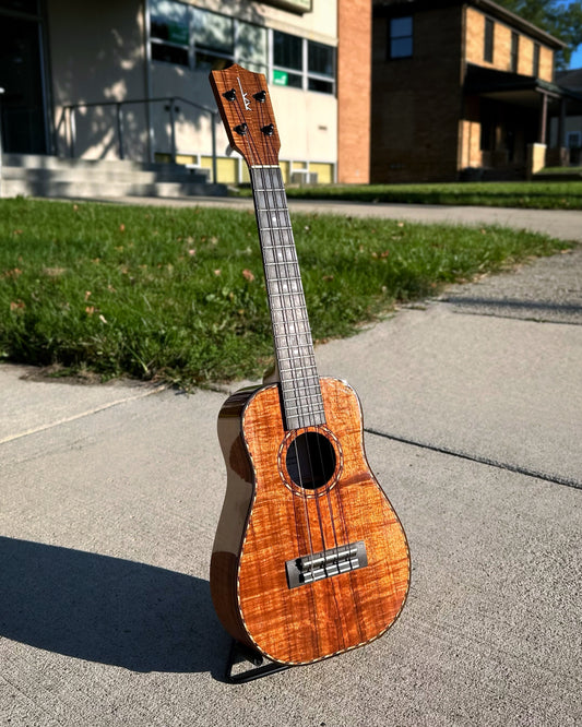 Showroom photo of Front of Kamaka HB-2D Ohta-San Model Concert Uke