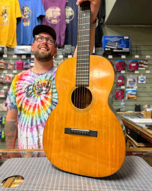 Showroom photo of Front of 1928 Martin 000-18 Acoustic