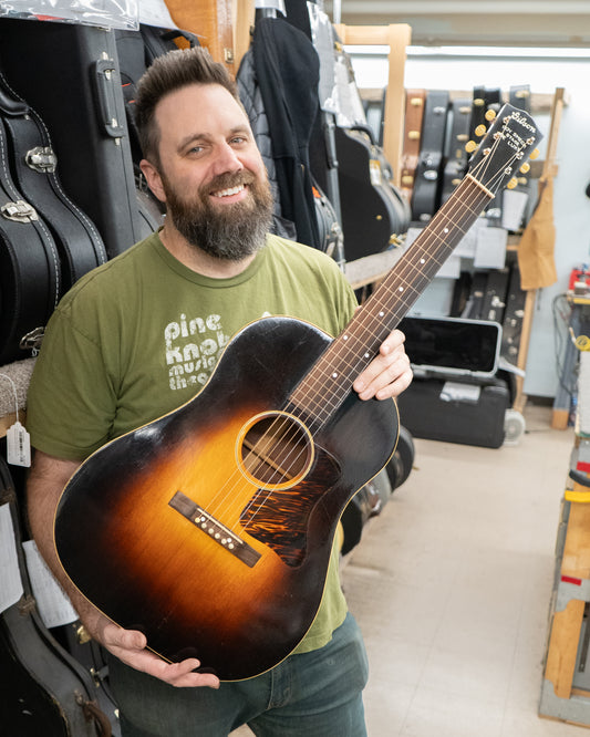 Showoom Photo of Front of Gibson Roy Smeck Stage Deluxe Hawaiian Acoustic Guitar