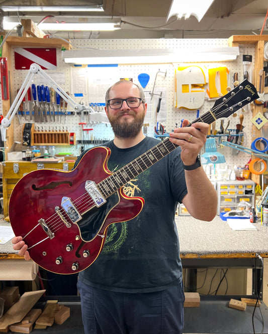 Showroom photo of Front of Gibson ES-330 Hollowbody Electric Guitar (1967)