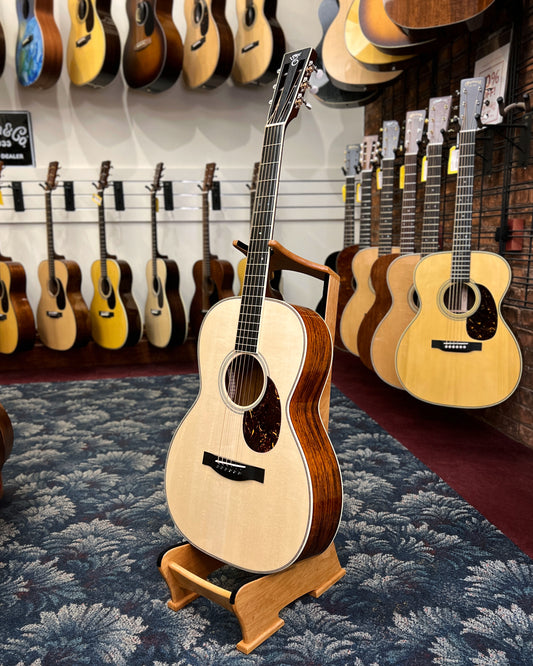 Showroom photo of Front of Santa Cruz Custom 000 Acoustic Guitar