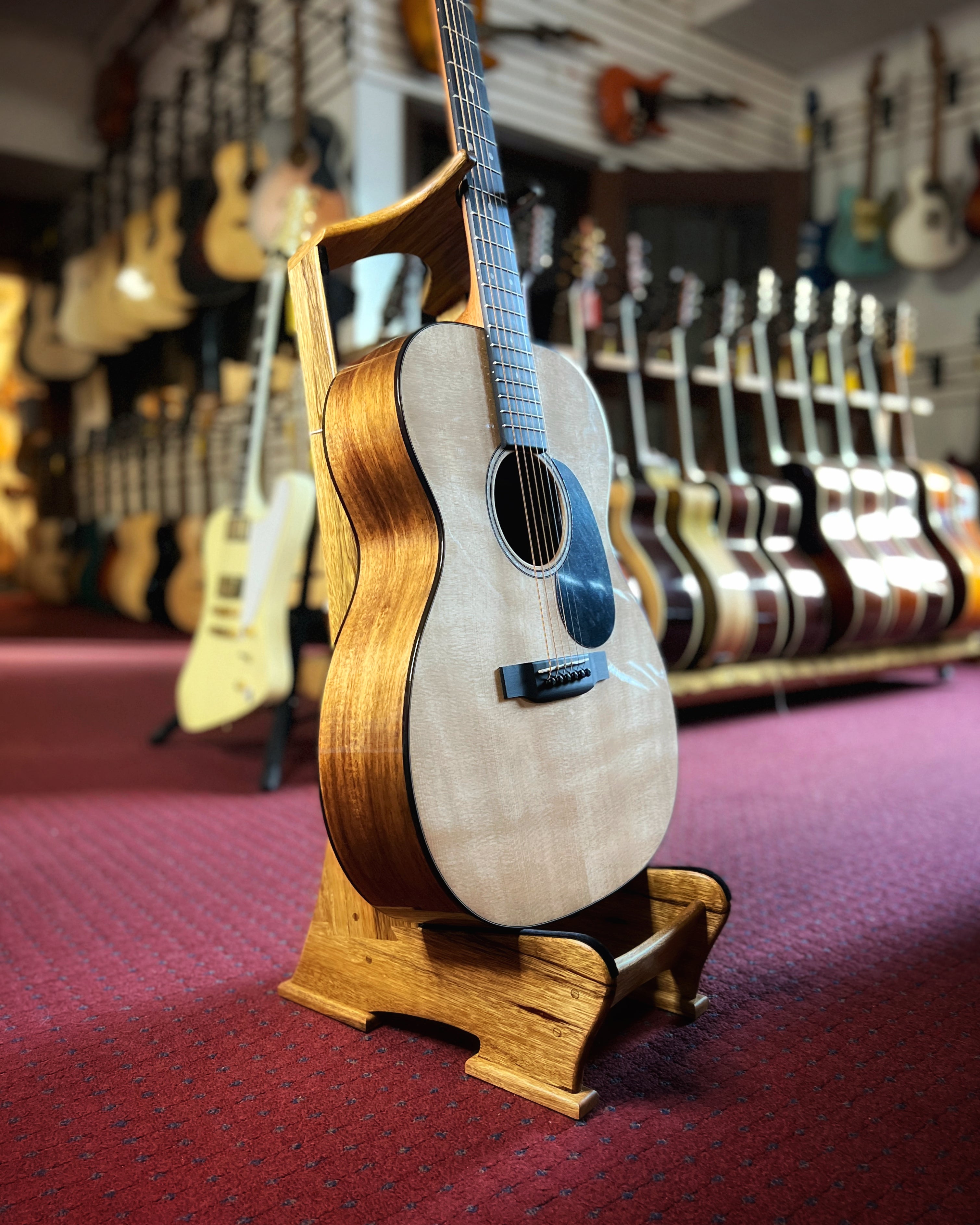 Martin 000-12E Koa Guitar with Pickup & Gigbag – Elderly Instruments