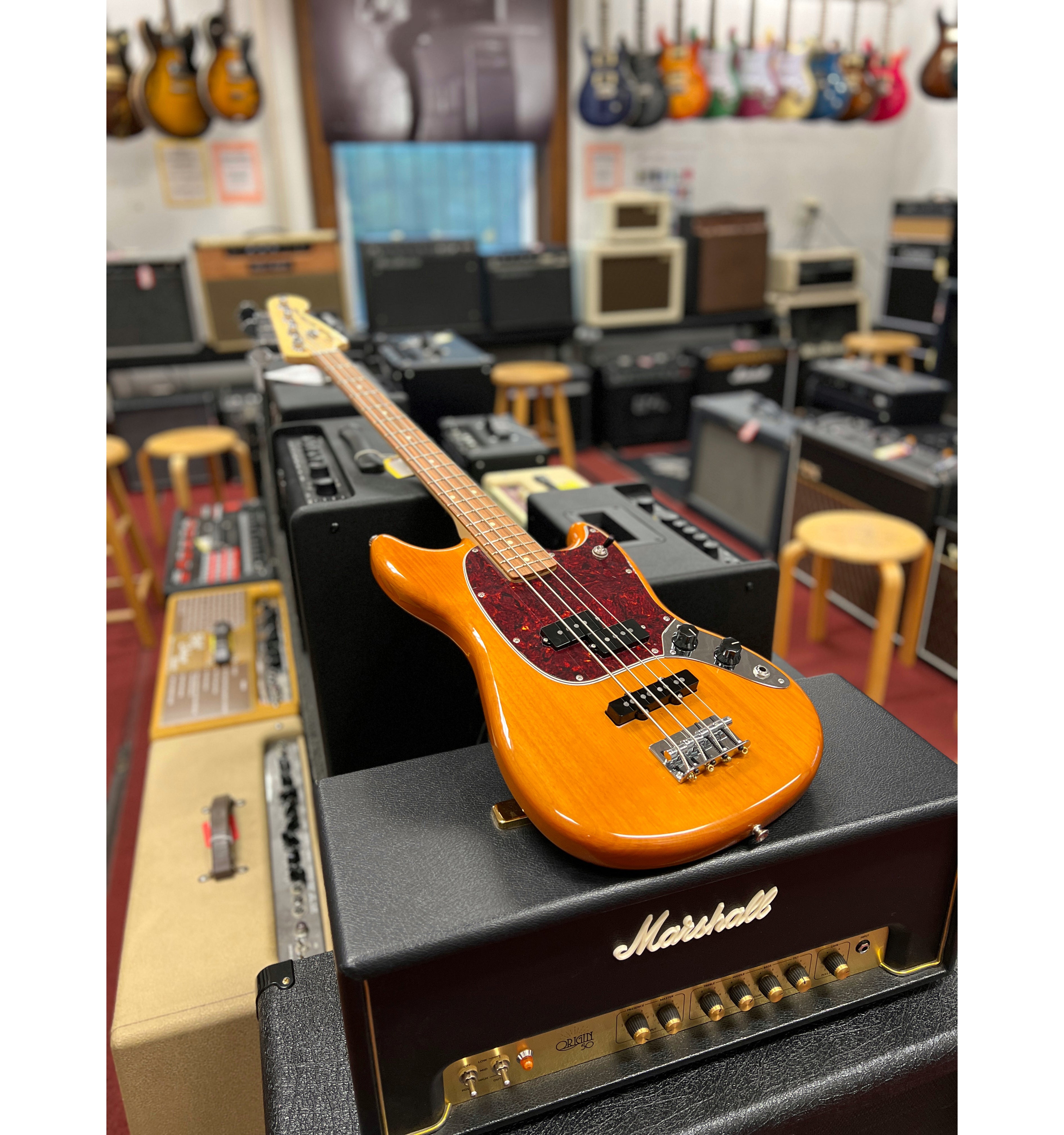 Fender mustang bass pj aged deals natural